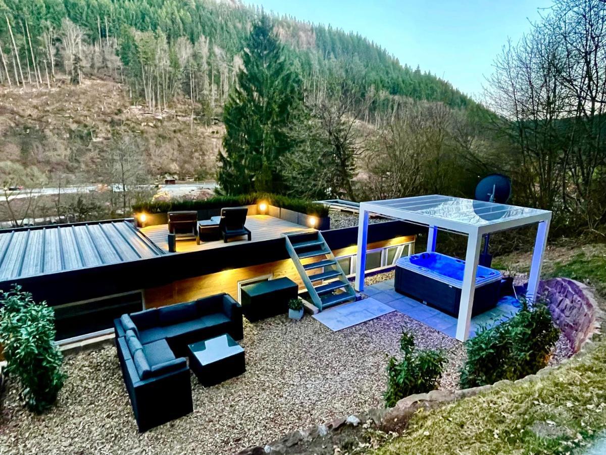 Bungalow Im Schwarzwald Auf Wunderschoenem Anwesen Neubulach Exterior photo